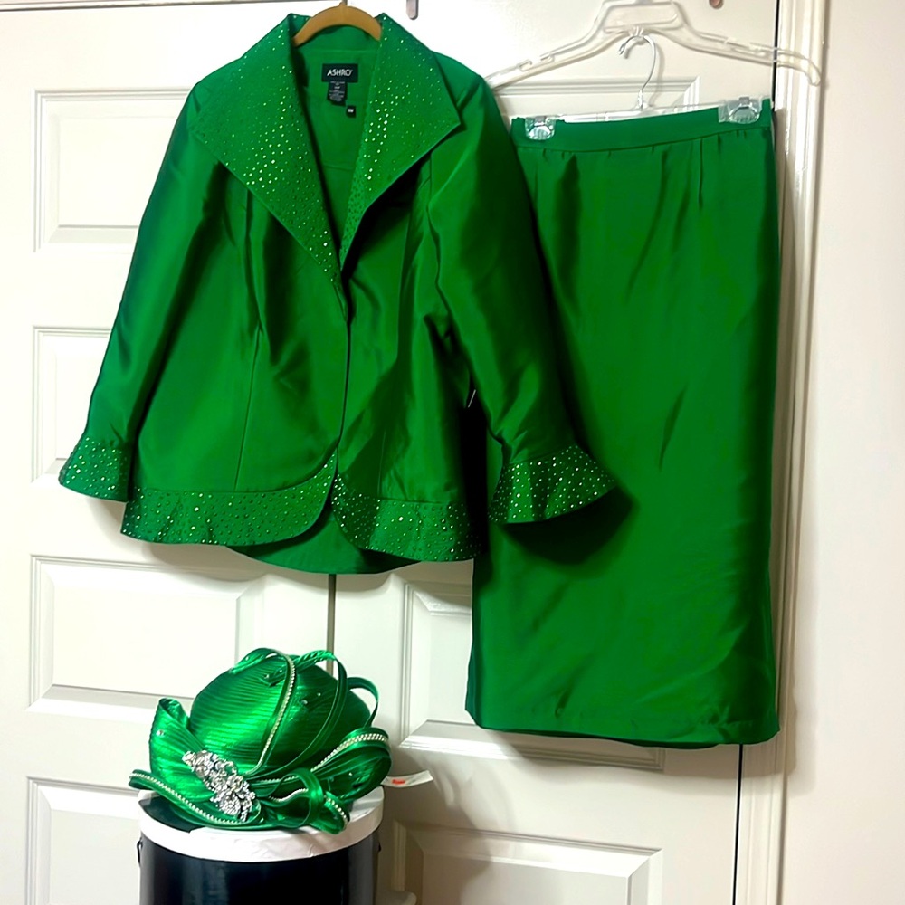 Ashro 4-Piece Emerald Green Skirt Suit 
Ensemble - Wm 18W. NEW.